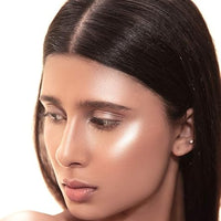 SUGAR Cosmetics Bling Leader Illuminating Moisturizer | Strobe Cream with Vitamin E | Lightweight | Protects against Pollution | 25ml