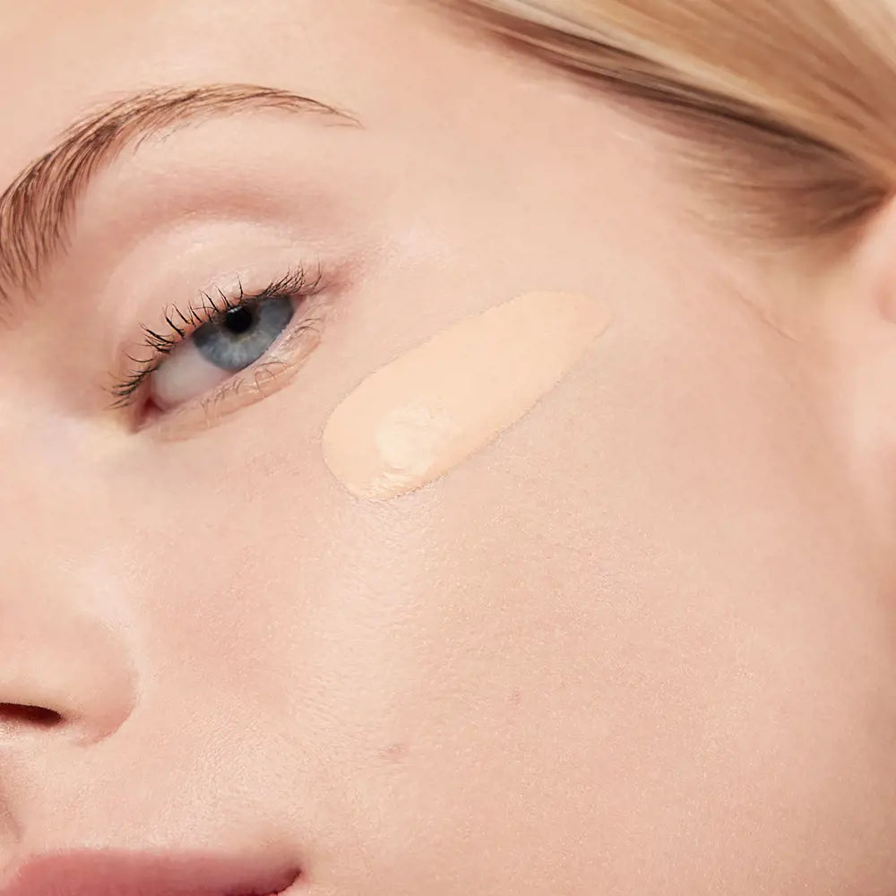 YSL Beauty Yves Saint Laurent All Hours Foundation Full Cover Luminous Matte All Day Long Wear SPF39 LC5 25ml