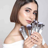 Plume SMALL PENCIL SMUDGER/SMOKEY BYE BRUSH P12