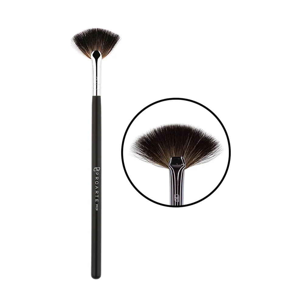 ProArte Fan Brush PF-09