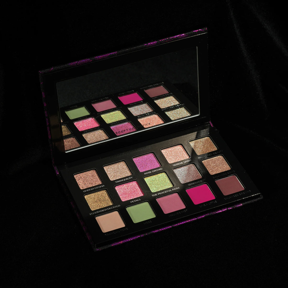 ADEPT COSMETICS Flying Fiddles Eyeshadow And Pressed Pig Ment Palette Unity 18g