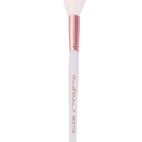 BEAUTILICIOUS FREESTYLE CHEEK BRUSH BLF 233