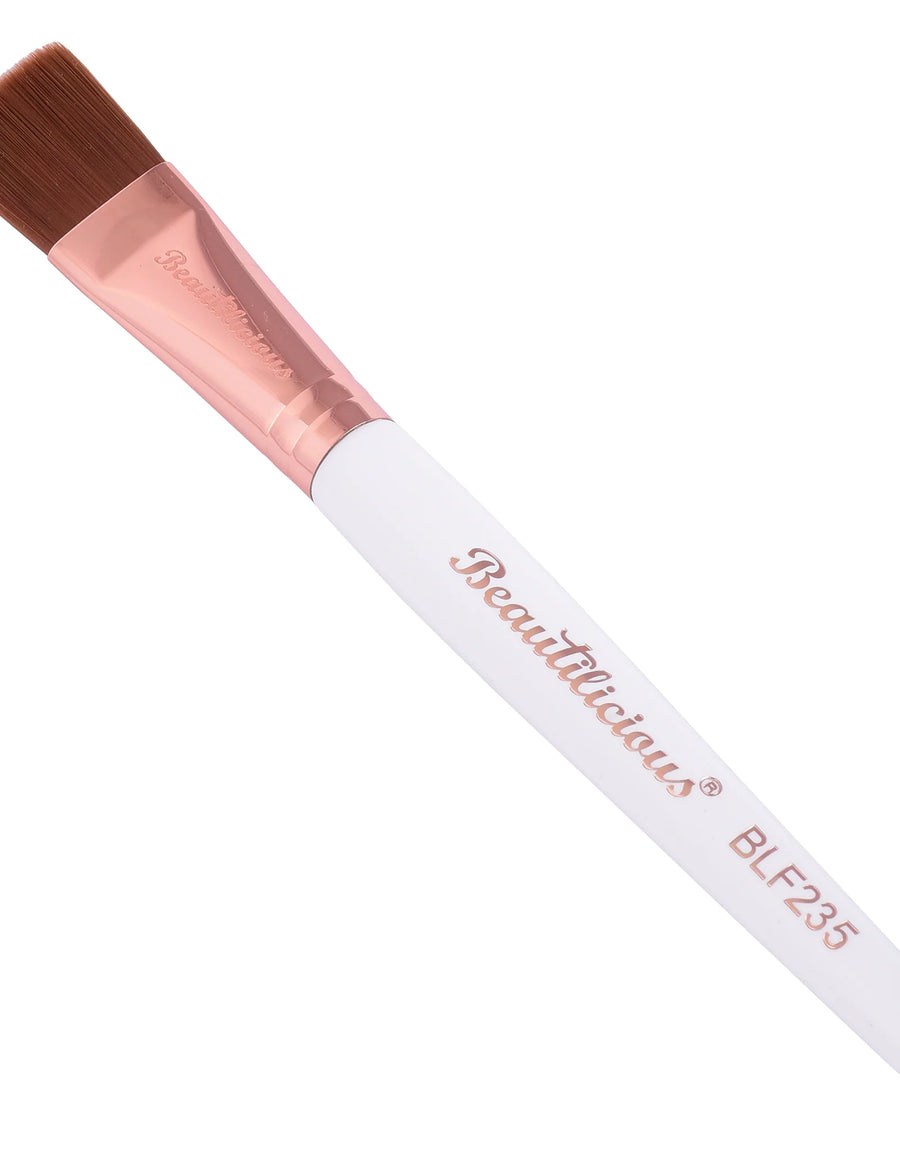 BEAUTILICIOUS FREESTYLE FOUNDATION BRUSH BLF 235