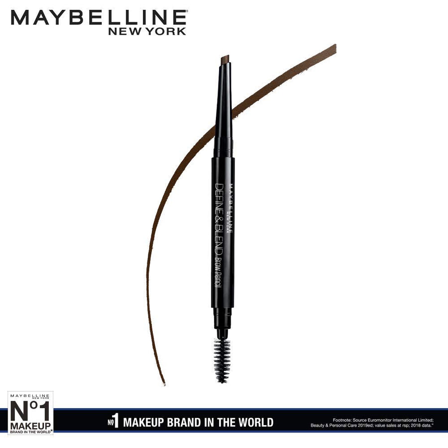 Maybelline New York Brow Pencil, With Spoolie, Long-lasting and Natural-looking Results, Define & Blend Brow Pencil, Natural Brown, 0.16 g