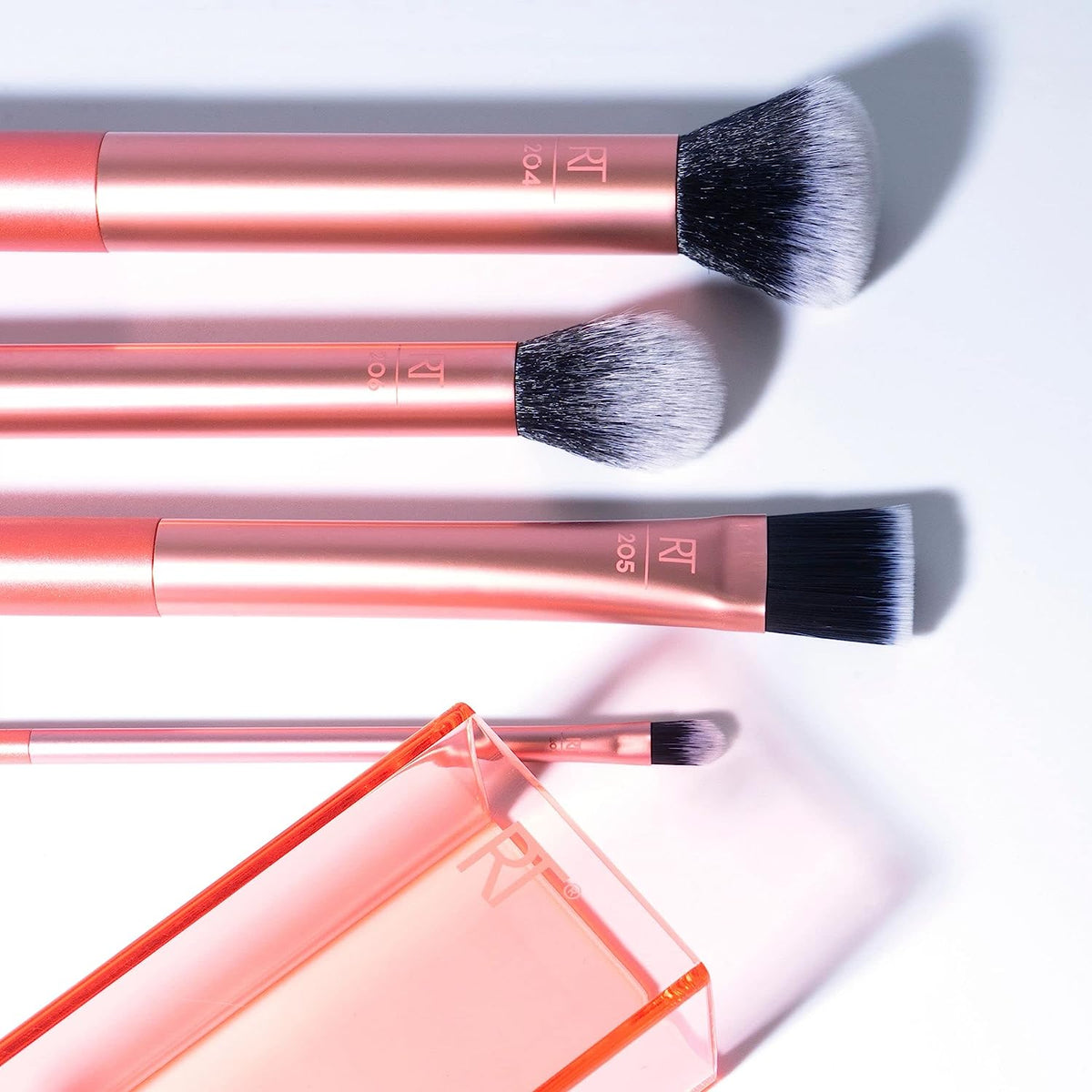 Real Techniques flawless base set for foundation + concealer