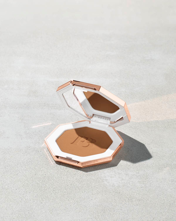 Fenty Beauty By Rihanna Sun Stalk'r Instant Warmth Bronzer 6.23g