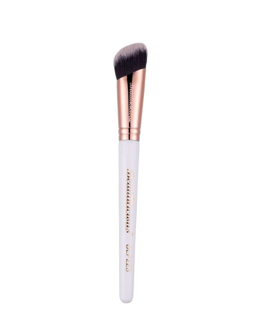 BEAUTILICOUS Medium Sized Detailed Angled Kabuki Brush - BLF 223