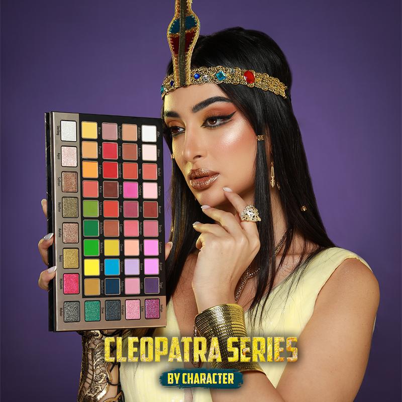 Character - Royal 48 Color Eyeshadow Palette