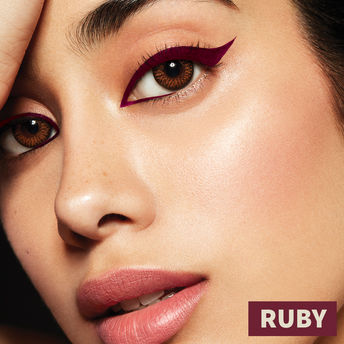 NYKAA GLAMOREYES COLOURED EYELINER RUBY DEEP RED 0.3G