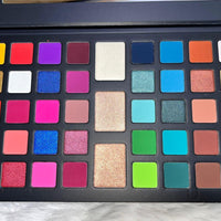 Fashion Colour Pro 40 Eyeshadow & 3 Highlighter