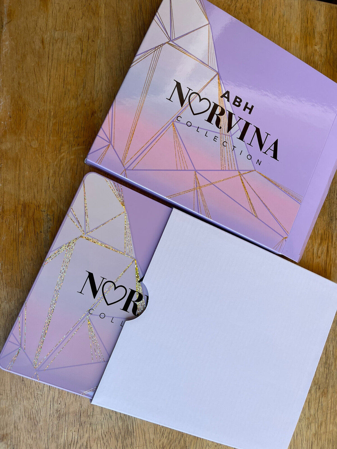 Anastasia Beverly Hills Norvina Pro Pigment Palette Vol 5 1.8gm