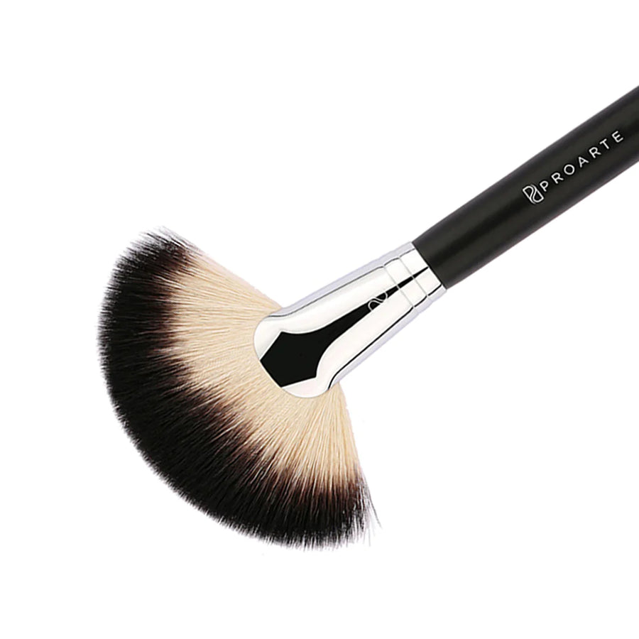 PROARTE LARGE FAN BRUSH PF10