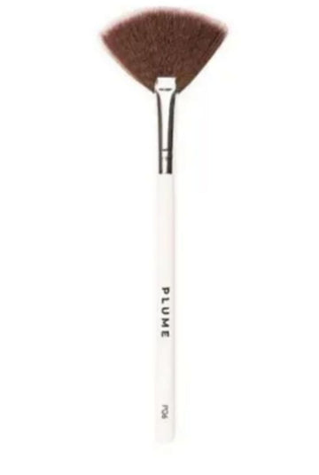 PRAUSH Professional Makeup Fluffy Highlighter Fan Brush P06