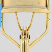 Swati Cosmetics Eyelash Curler .